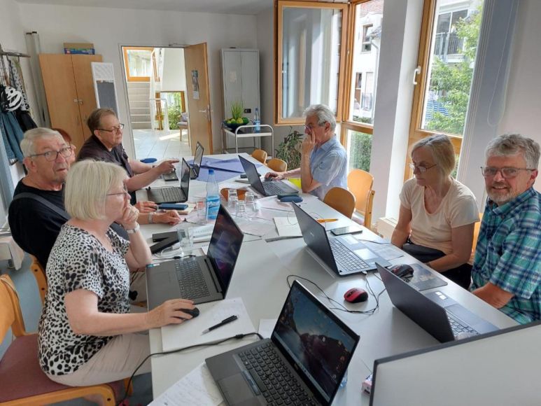 Foto: Iris Faber
Digitale Sprechstunde für Senioren: Neues Lernen macht Freude.