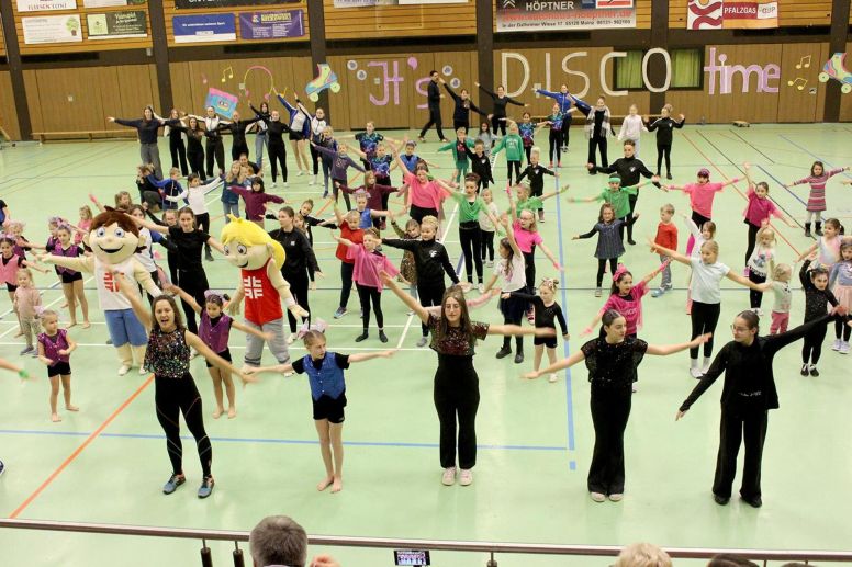 Fotos: TGM Budenheim
Finale mit Julia Dreger.