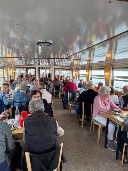 Fotos: Iris Faber
Das Schiff war voll besetzt.