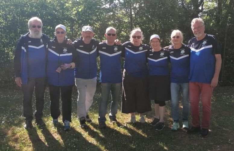 Foto: Dagmar Lienenkämper
Die neue zweite Ligamannschaft nach ihrem ersten erfolgreichen Tag in der Bezirksklasse.