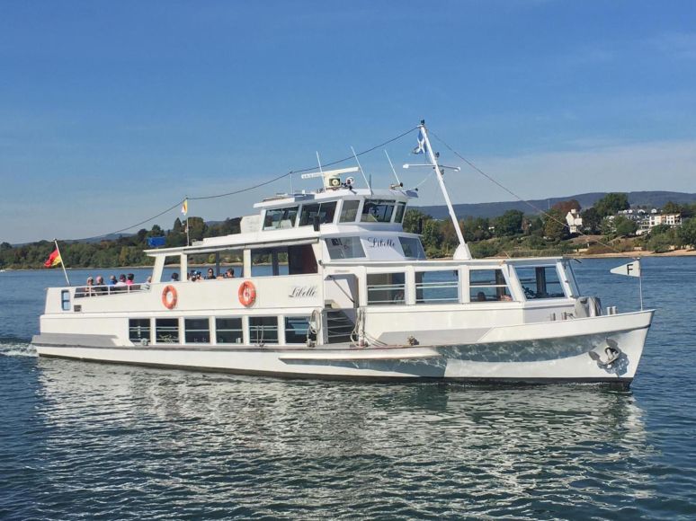 Foto: Schifffahrt-Nikolay
Die Fähre verbindet beide Rheinufer miteinander.