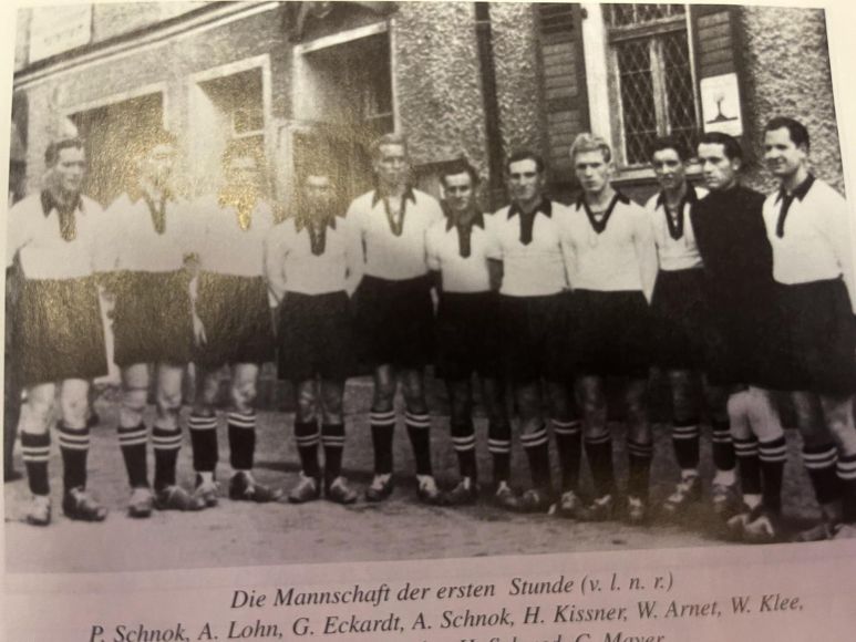 Foto: FSV Oberwalluf
Das historische Foto verdeutlicht die lange Vereinsgeschichte.