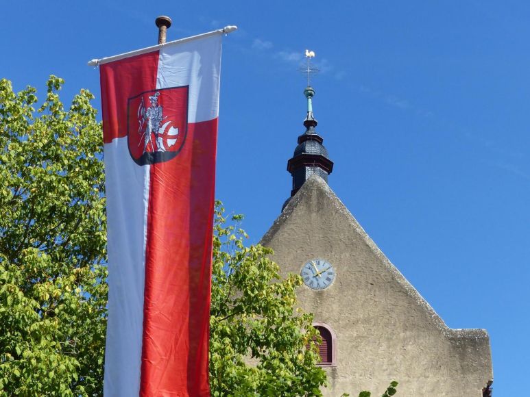 Foto: Frank Fillinger
Die Pankratiuskirche in Budenheim ist das Wahrzeichen der Gemeinde.