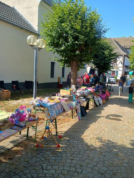 Gemeinsame Stände auf dem Pankratiushof.
