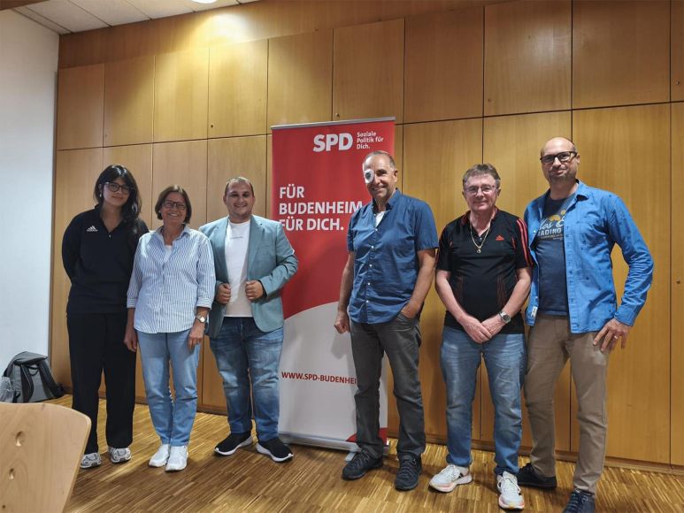Fotos: SPD Budenheim
Der neue Vorstand (v.l.n.r.): Lina Jalali, Ute Laubscher, Marcel Wabra, Peter Wersin, Michael Bittendorf und Tobias Heinrichs (nicht auf dem Foto: Winfried Klein).