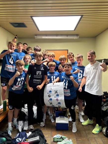 Foto: Erik Obenauer
Nach dem erfolgreichen Abschluss der Vorrunde freut sich das Team der C1 darauf, sich nun mit den größeren Herausforderungen der Meisterrunde zu messen und die eigene Entwicklung weiter voranzutreiben.