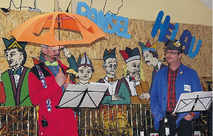 Bild: rf
Jupp und Karl bei ihrer Demonstration des "Lorcher Rettungsschirms".