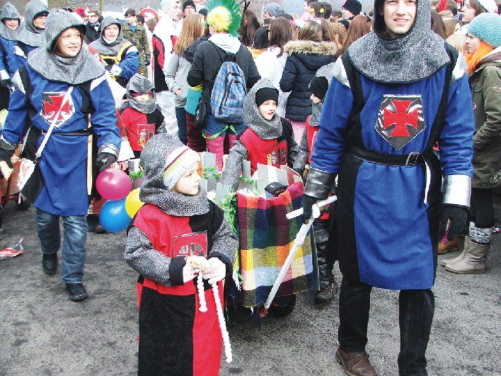 Bild: sm
Ritter dürfen bei keinem Fastnachtszug fehlen.