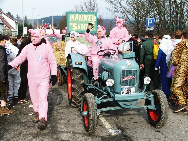 Bild: sm
"Männer sind Schweine" verkündete diese Zugnummer.