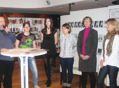 chk_06_2013_el_junge_autorinnen_1.jpg