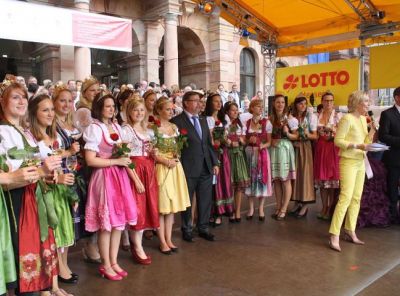 sf-33-2013-rhg-weinwoche1.jpg