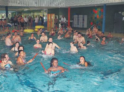 sf-46-2013-rhg-schwimmbad1.jpg