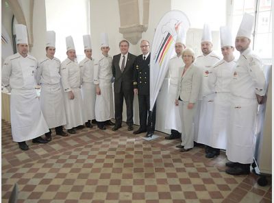 mh_19_2014_el_benefizlunch_1.jpg
