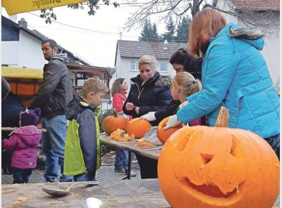 lb_44_2014_st_acchalloween_1.jpg