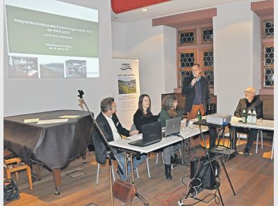 av_06_2015_lo_ikek-start.jpg