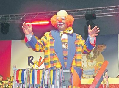 hhs_07_2015_ru_rcv_01_clown.jpg