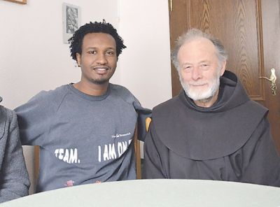 chk_10_2015_rh_kirchenasyl_marienthal_1.jpg