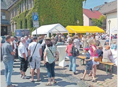 mh_24_2015_ki_champagnerfest_1.jpg