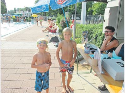gue_32_2015_ru_schwimmen_1.jpg