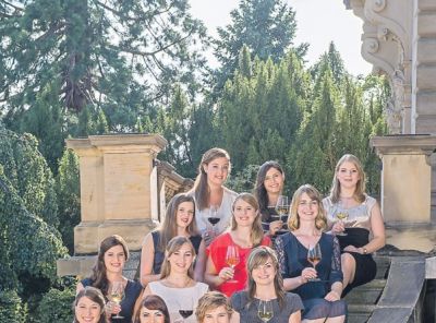sf_33_2015_rh_weinkoniginnen.jpg