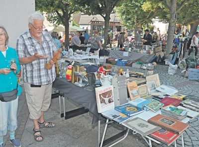 av_35_2015_ru_flohmarkt-1.jpg