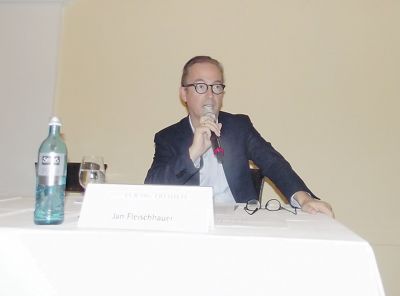 sm_46_2015_el_lesungfleischhauer_1.jpg