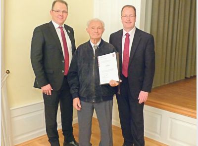 mh_04_2016_el_bukorlandesehrenbrief_1.jpg