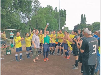 sf-30-2016-el-sportwoche4.jpg