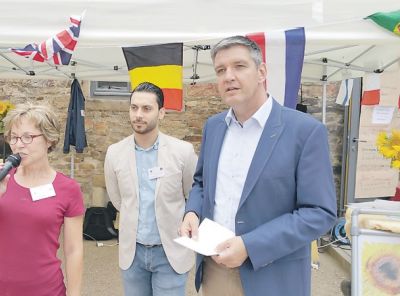 sm_34_2016_oe_fest-fur-fluchtlinge_1.jpg