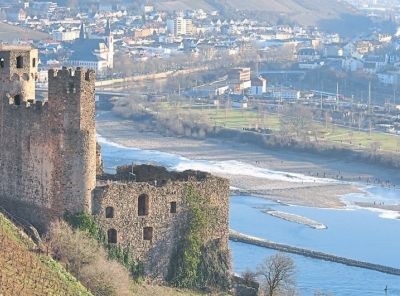 av_02_2016_ru_wandern-am-schmalen-flussbett.jpg