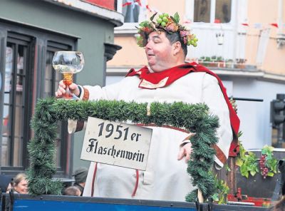 ak_44_2017_el_umzug_1.jpg