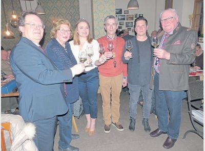 mh_09_2018_rh_stammtischweinkonvent_1.jpg