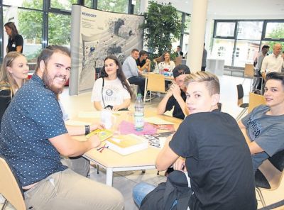 sf-37-2018-ge-berufsmesse1.jpg