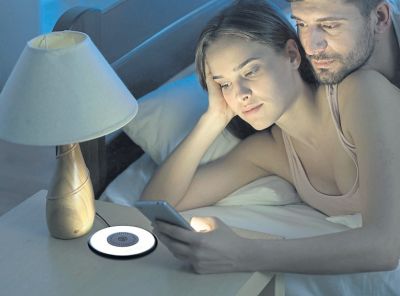 verl_inline_qichargelight_nachttischlampe_1mb.jpg