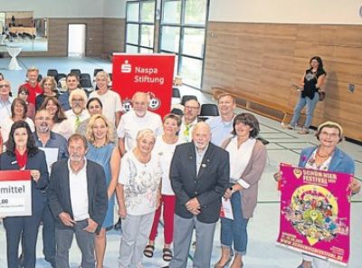 fordermittelubergabe-naspa-stiftung-an-rheingau-taunus-kreis.jpg