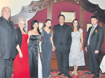 av_36_2020_ru_sommerserenade-in-vier-teilen-1.jpg