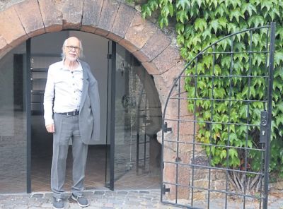 Graues Haus Sucht Mitunternehmer Oder Kaufer Rheingau Echo